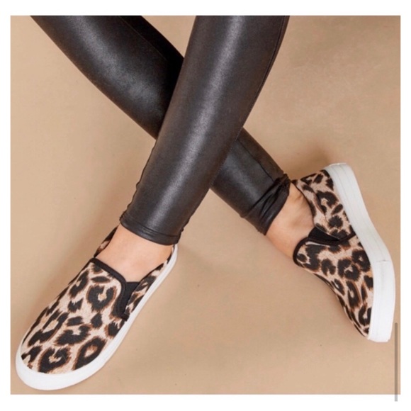 🤍 Pink Lily Leopard Print Slip-On Sneakers || Size 7.5 (EUC) - Picture 5 of 5